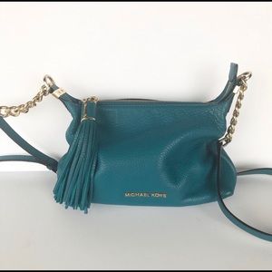 Michael Kors Crossbody 10W x 7H